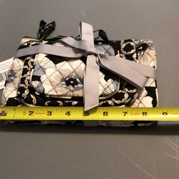 Vera Bradley retired print - Picture 6 of 8